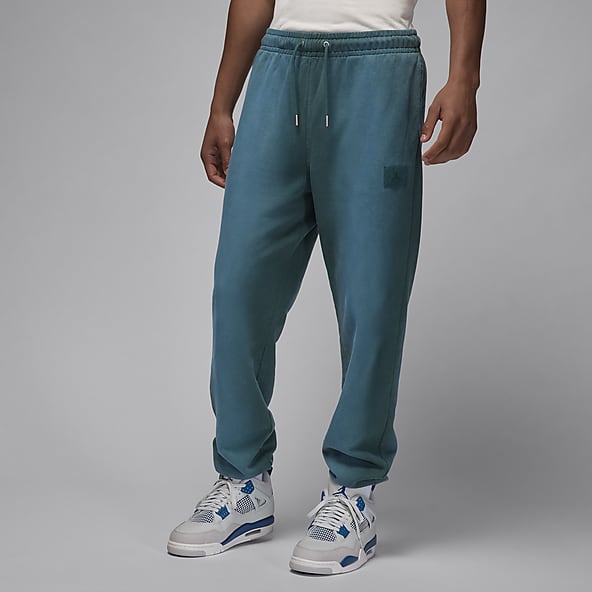 Nike loose tracksuit bottoms clearance